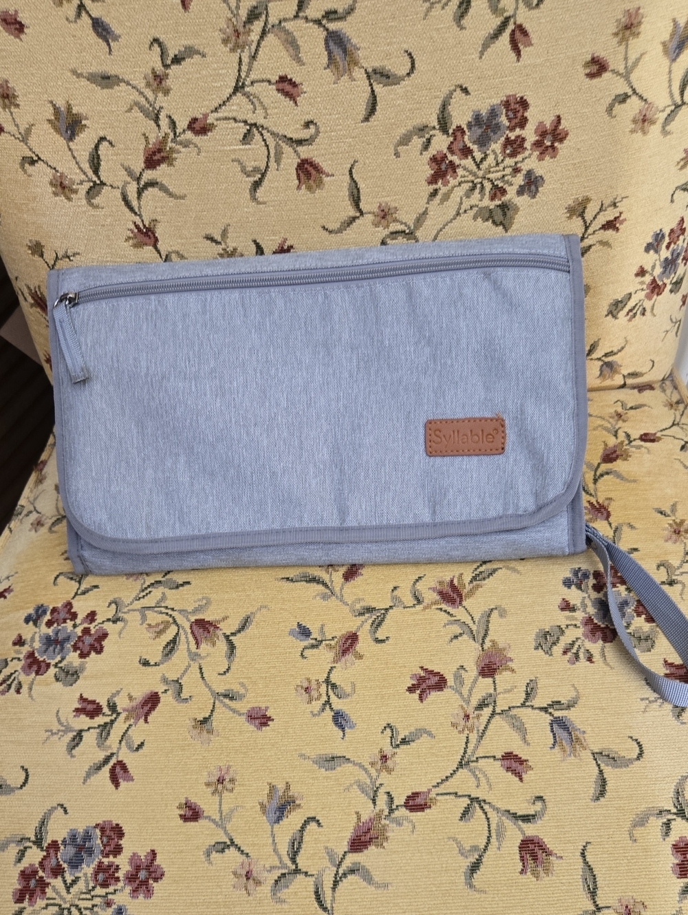 Men’s Or Ladies Light Blue Travel Toiletry Organizer